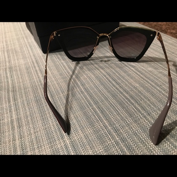 Prada Sunglasses SPR53s polarized Cat eye - Picture 3 of 8